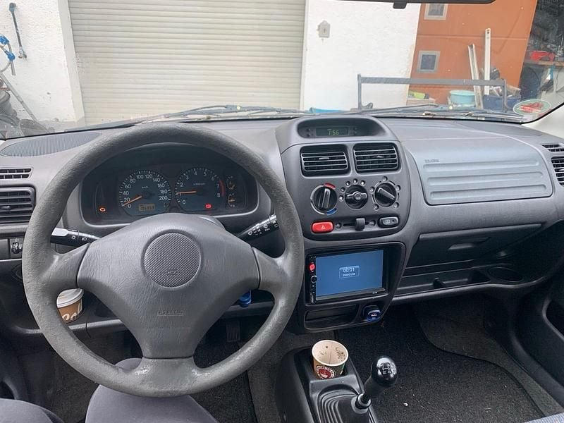 Gebraucht Suzuki Ignis 83 PS (61 kW) 2003 Grau Kleinwagen