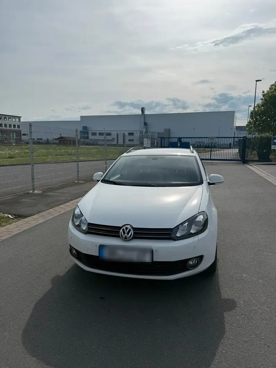 Second-hand VW Golf VII 105 CP (77 kW) 2012 Alb Break