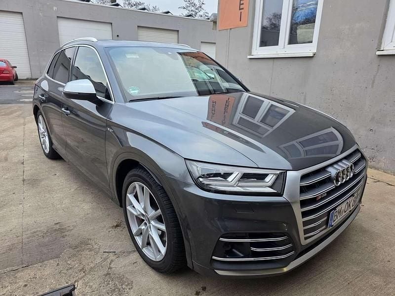 Grau Gebraucht 2019 Audi SQ5 SUV | 26.000 € (Etwas zu teuer) - Bild 1/4