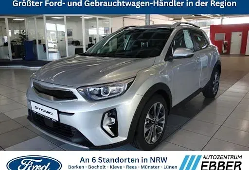 Neu Kia Stonic Edition 7 100 PS (73 kW) 2025 Silber SUV