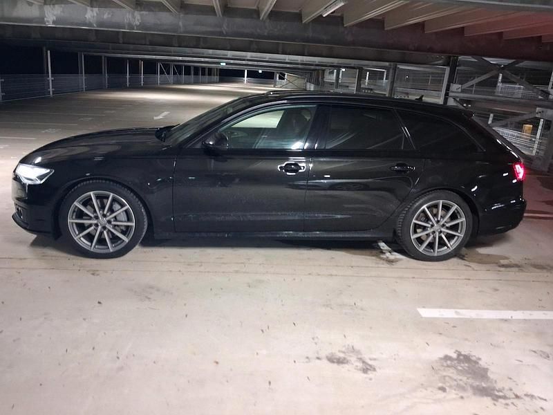 Schwarz Gebraucht 2016 Audi A6 Kombi | 25.000 € - Bild 1/4