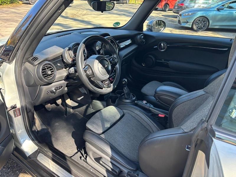 Gebraucht Mini Cooper Chili 136 PS (100 kW) 2018 Silber Kleinwagen