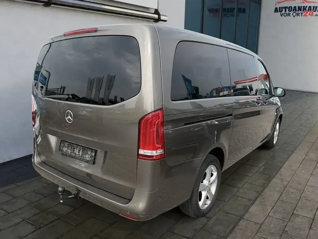 Gebraucht Mercedes Vito 190 PS (139 kW) 2016 Indiumgrau Van