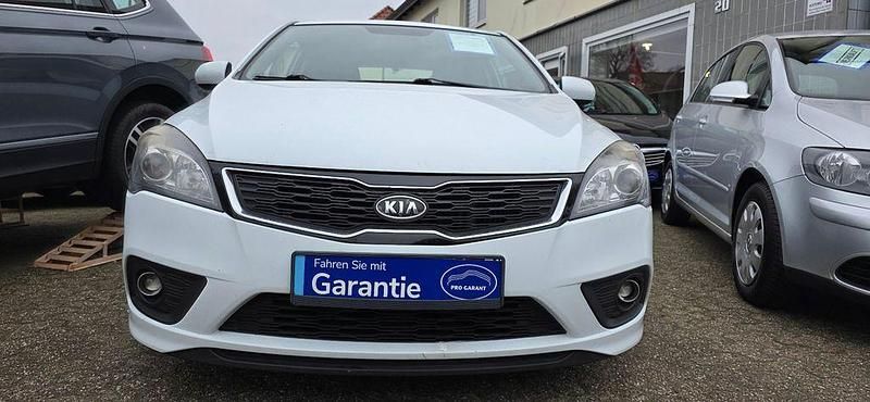 Gebraucht Kia ProCeed Edition 7 116 PS (85 kW) 2012 Weiß Kleinwagen