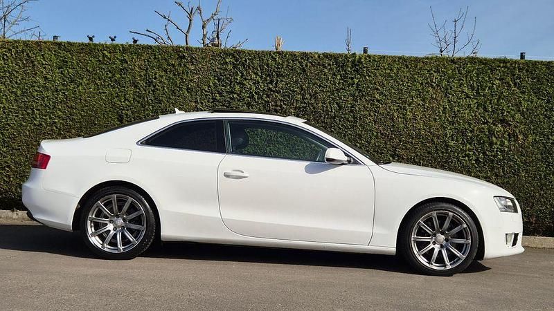 Gebraucht Audi A5 Advanced 211 PS (155 kW) 2011 Weiß Coupé