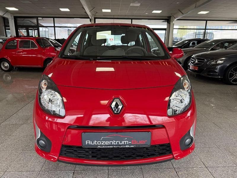 Second-hand Renault Twingo 76 CP (55 kW) 2010 Roșu Hatchback