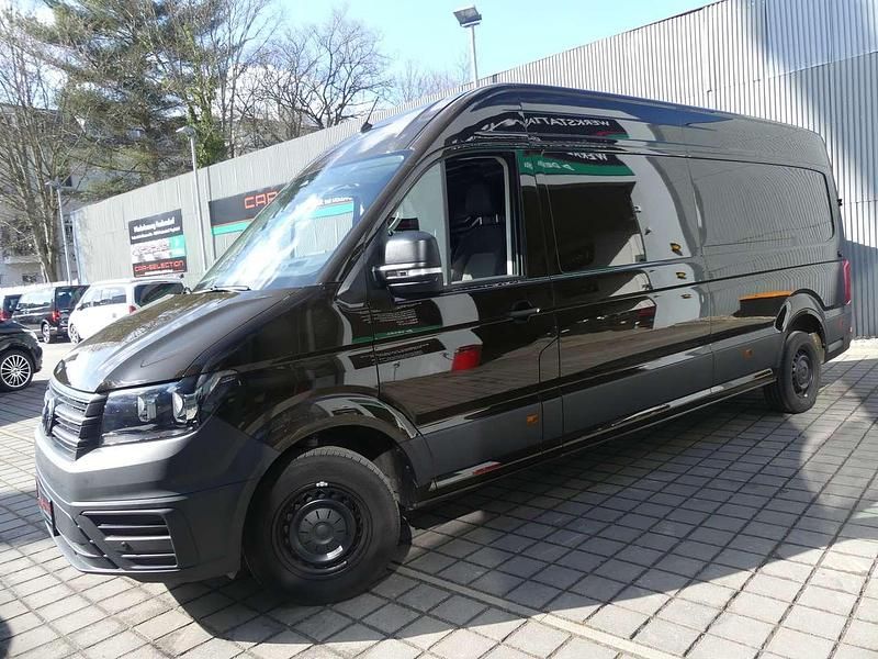 Gebraucht VW Crafter 140 PS (102 kW) 2025 Braun Van