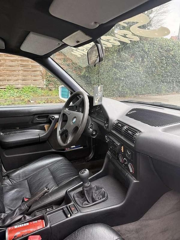 Gebraucht BMW 520 Basis 150 PS (110 kW) 1991 Limousine