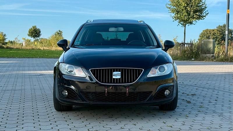 Schwarz Gebraucht 2011 Seat Exeo Kombi | 7.900 € (Teuer) - Bild 1/4