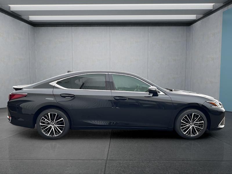 Neu Lexus ES300H Business Edition 218 PS (160 kW) 2025 Schwarz Limousine