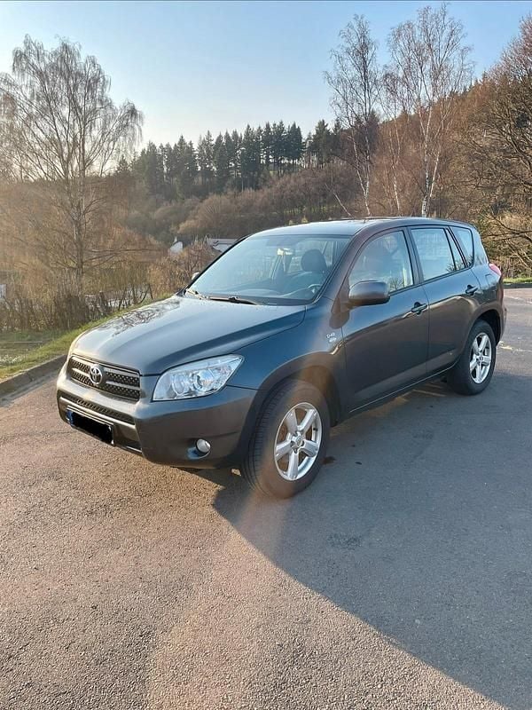 Gebraucht Toyota RAV4 136 PS (100 kW) 2007 Grau SUV