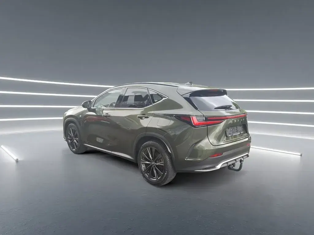 Gebraucht Lexus NX450h+ Sport Line 309 PS (227 kW) 2022 Grün SUV