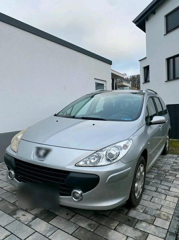 Gebraucht Peugeot 307 109 PS (80 kW) 2008 Silber Kombi