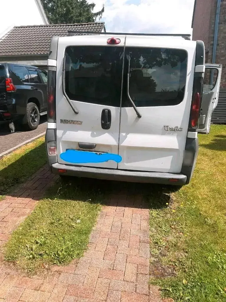 Gebraucht Renault Trafic 135 PS (99 kW) 2002 Weiß Van / Kleinbus