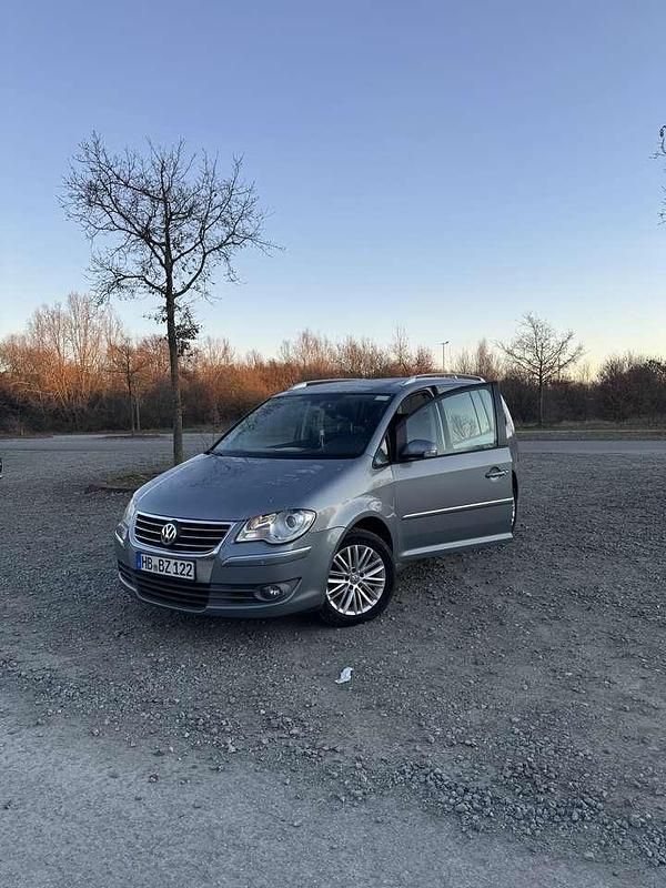 Gebraucht VW Touran Highline 105 PS (77 kW) 2009 Grau Van / Kleinbus