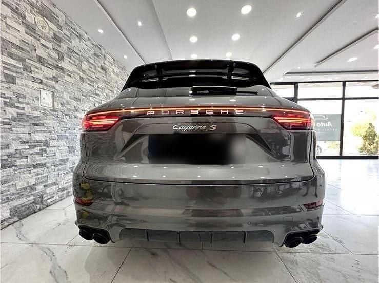Gebraucht Porsche Cayenne S 441 PS (324 kW) 2019 Grau SUV