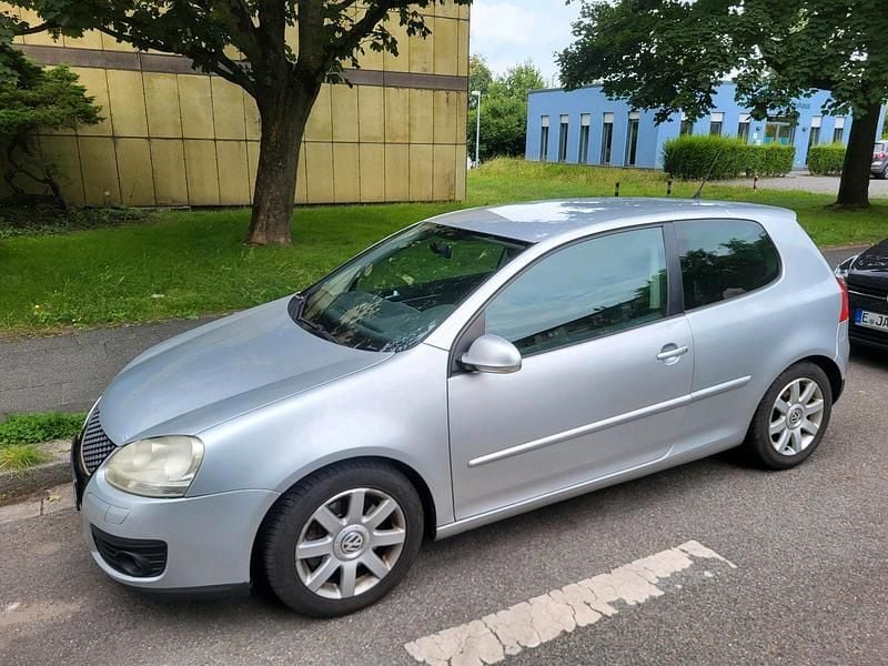 Silber Gebraucht 2006 VW Golf V Limousine | 2.900 € (Guter Preis) - Bild 1/1