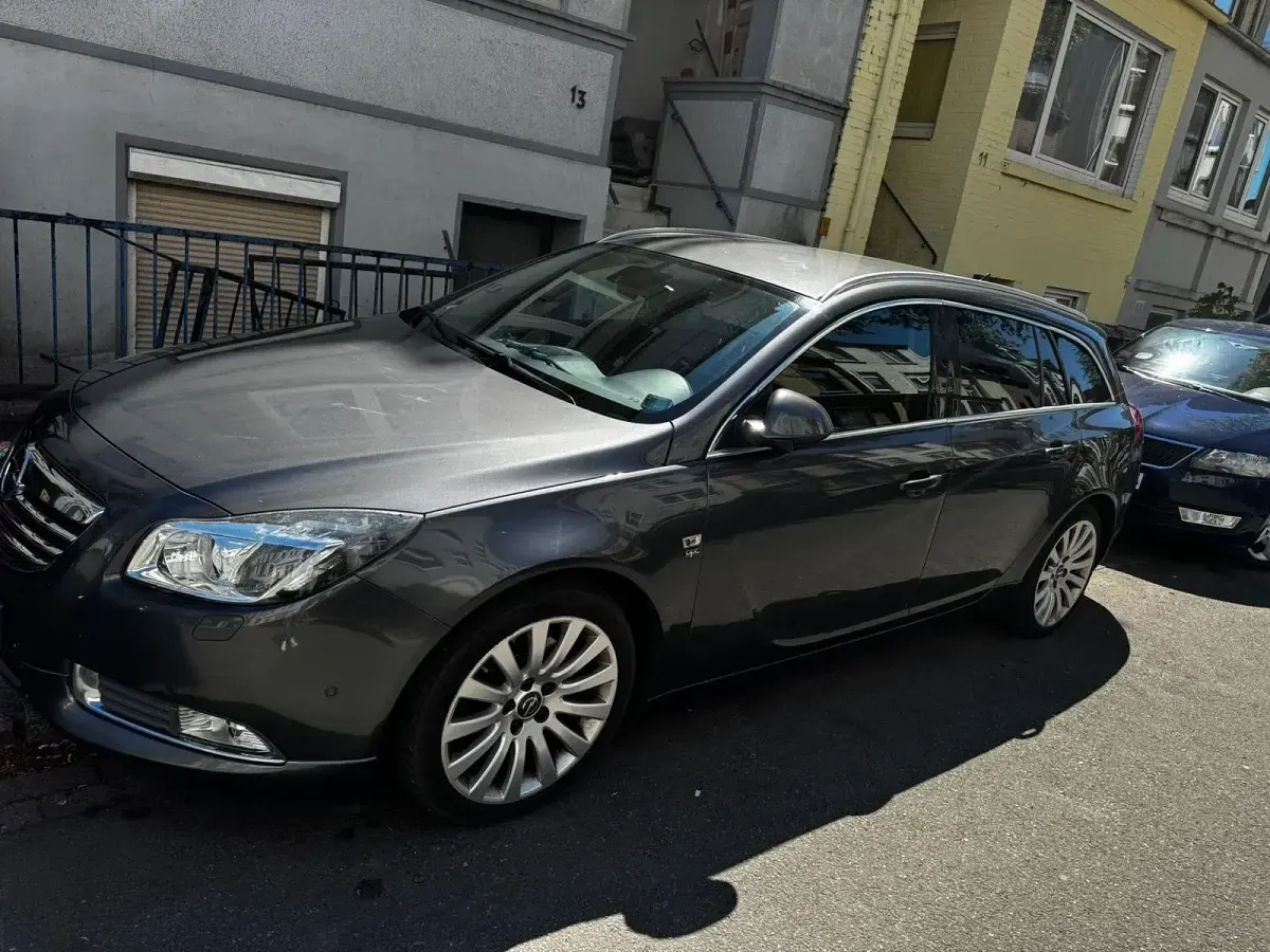Gebraucht Opel Insignia 2011 Grau Limousine