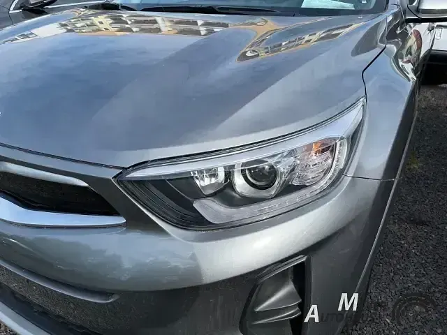 Gebraucht Kia Stonic Vision 101 PS (74 kW) 2025 Grau SUV