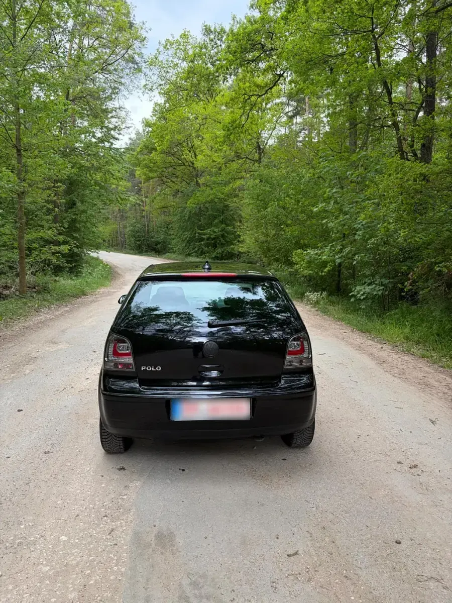 Gebraucht VW Polo 60 PS (44 kW) 2008 Schwarz Kleinwagen