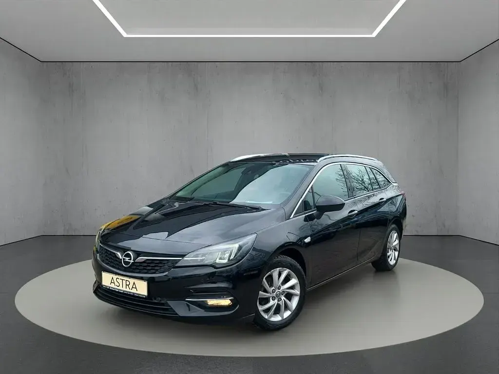 Gebraucht Opel Astra Elegance 122 PS (89 kW) 2022 Schwarz Kleinwagen