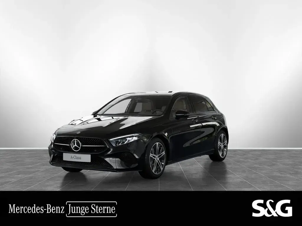 Gebraucht Mercedes A200 Night 163 PS (119 kW) 2025 Limousine