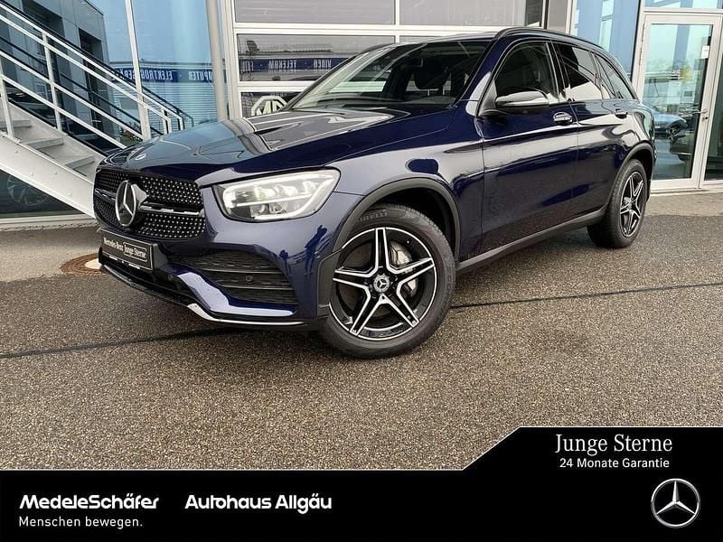 Cavansitblau (metallic) Gebraucht 2021 Mercedes GLC400d AMG SUV | 49.790 € (Fairer Preis) - Bild 1/4