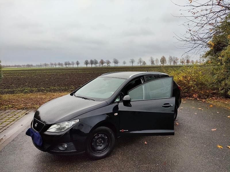 Schwarz Gebraucht 2012 Seat Ibiza ST Copa Kombi | 4.550 € (Superpreis) - Bild 1/4