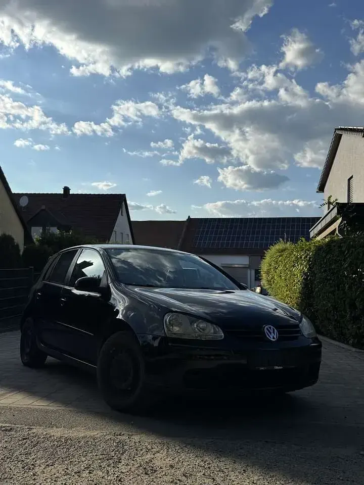 Gebraucht VW Golf IV Comfortline 140 PS (102 kW) 2006 Limousine
