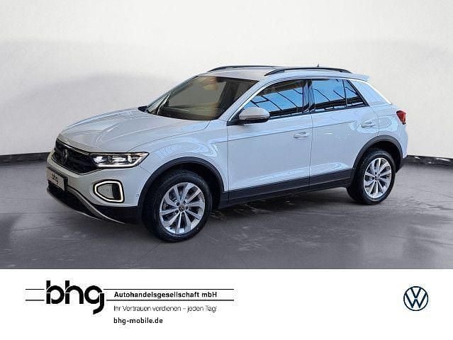 Pure white Gebraucht 2022 VW T-Roc Life SUV | 24.330 € (Guter Preis) - Bild 1/4