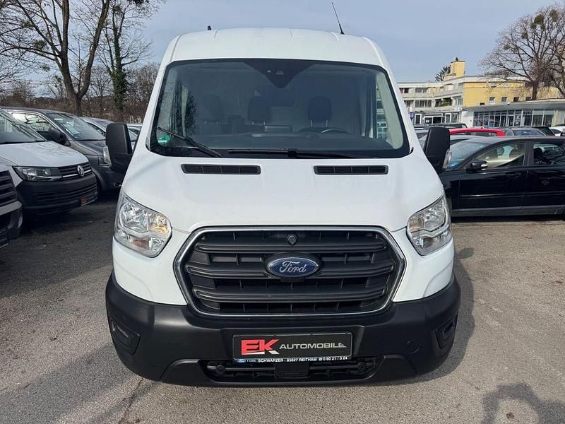 Gebraucht Ford Transit Trend 170 PS (125 kW) 2020 Weiß Van / Kleinbus