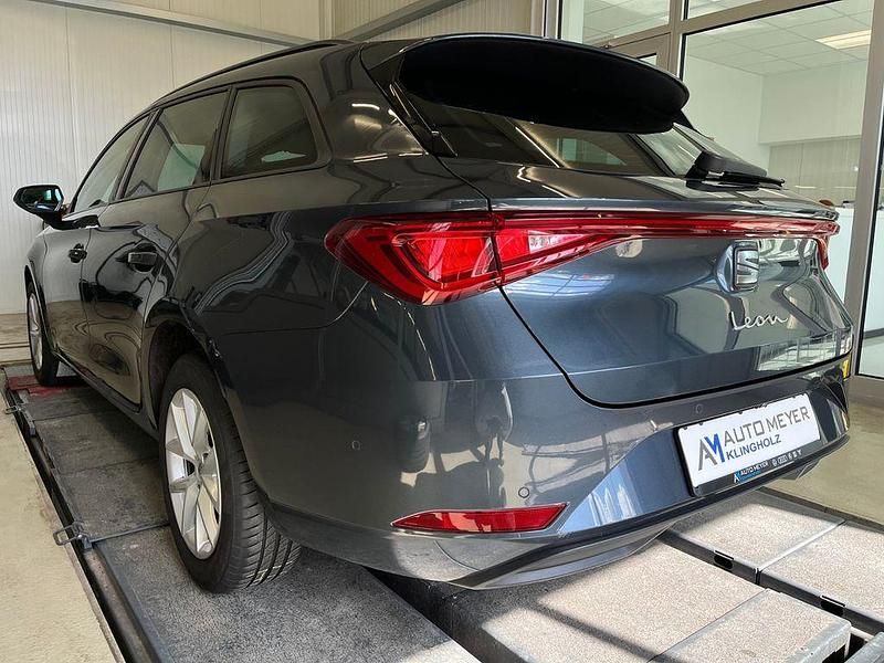Gebraucht Seat Leon Style 150 PS (110 kW) 2022 Magnetic tech Kombi