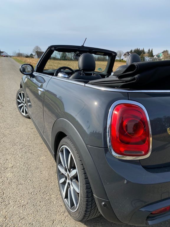 Grau Gebraucht 2017 Mini Cooper S Kleinwagen | 17.700 € (Fairer Preis) - Bild 1/4