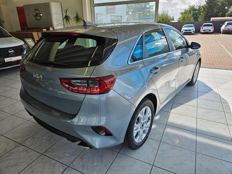 Ny Kia Ceed Vision 99 HK (72 kW) 2026 Sølv Hatchback
