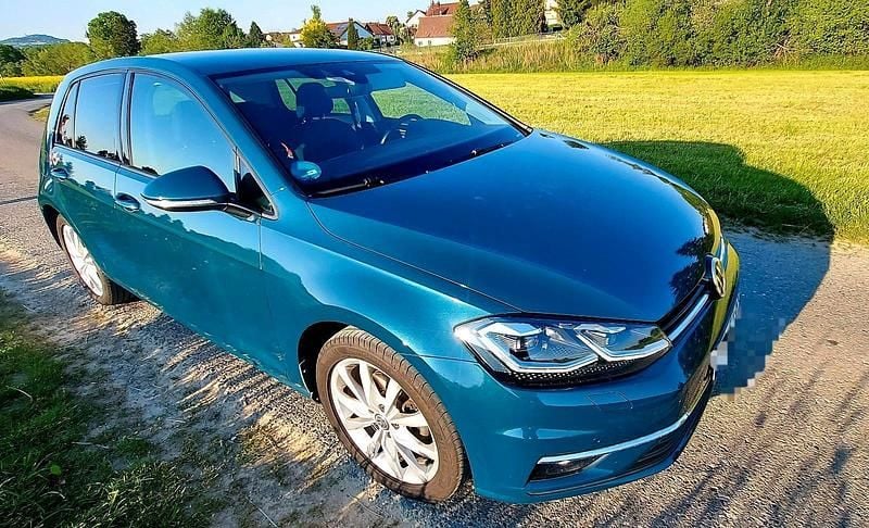 Grün Gebraucht 2017 VW Golf VII Limousine | 14.100 € (Fairer Preis) - Bild 1/4