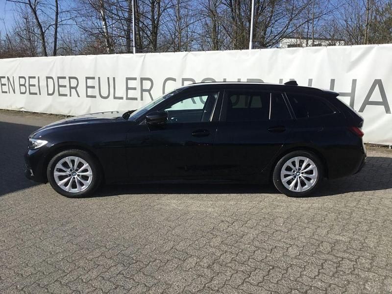 Gebraucht BMW 318 150 PS (110 kW) 2022 Schwarz Kombi