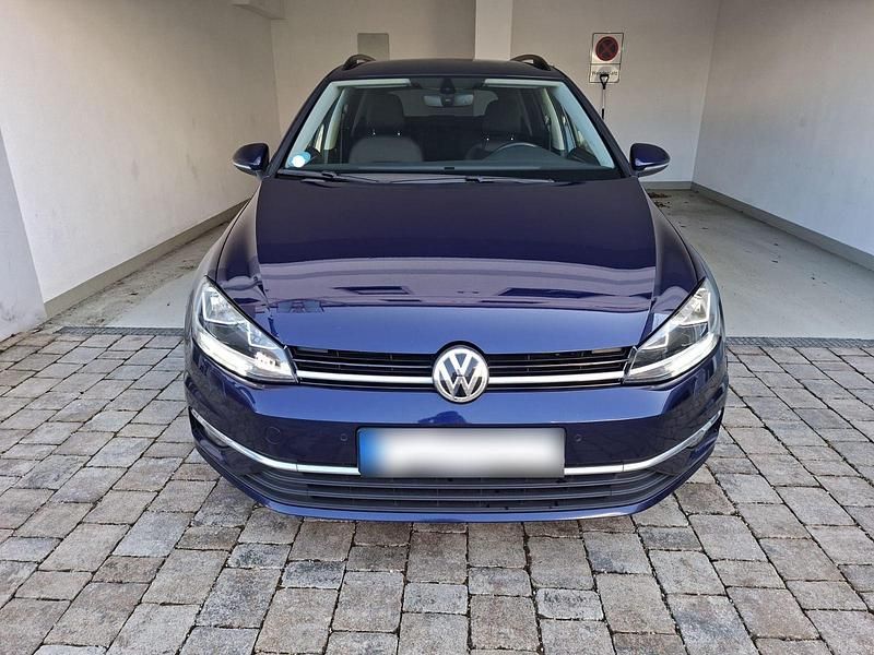 Gebraucht VW Golf VII Edition 116 PS (85 kW) 2020 Blau Kombi