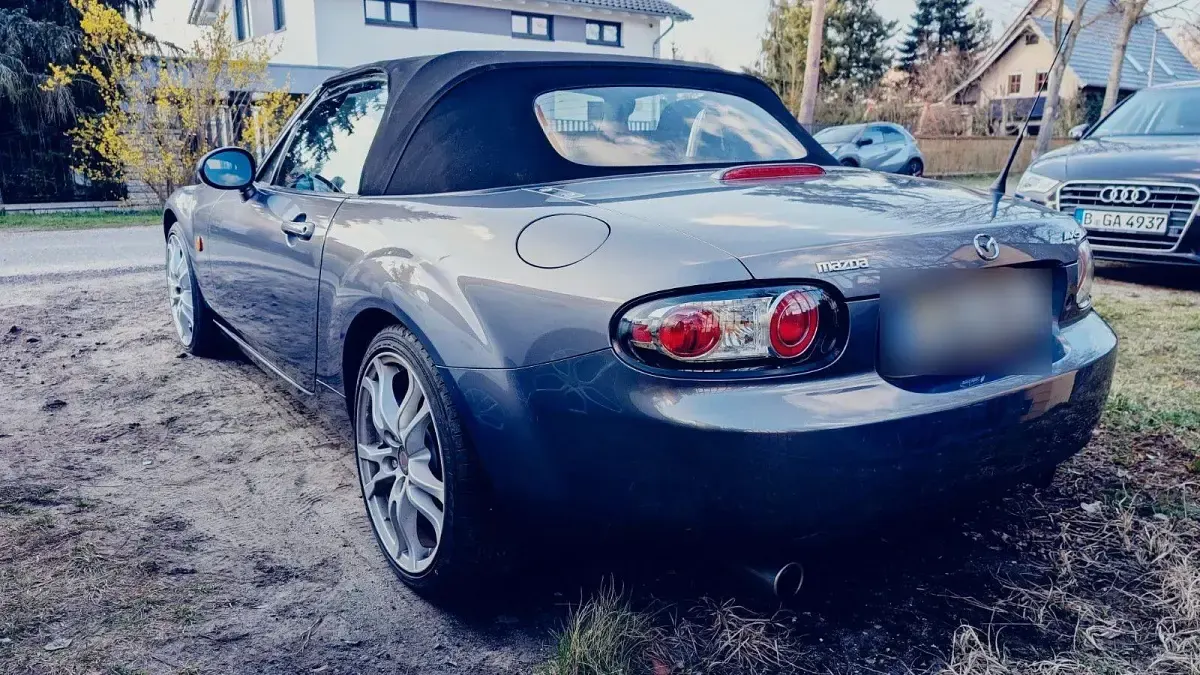 Gebraucht Mazda MX5 126 PS (92 kW) 2007 Grau Cabrio