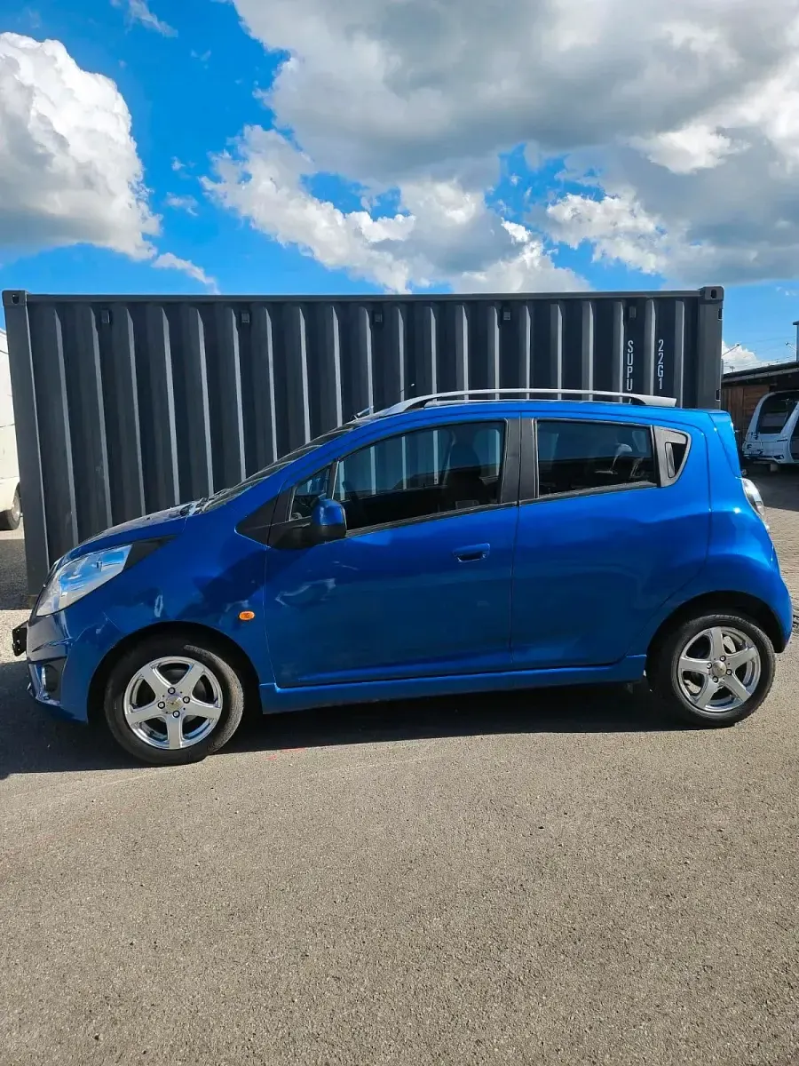 Gebraucht Chevrolet Spark LS 82 PS (60 kW) 2010 Blau Kleinwagen