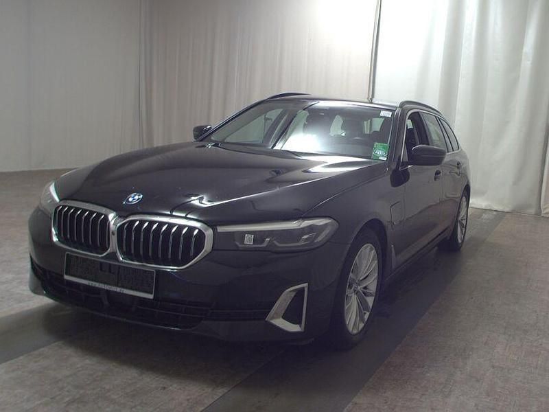 Gebraucht BMW 530e Luxury Line 292 PS (214 kW) 2022 Schwarz Kombi