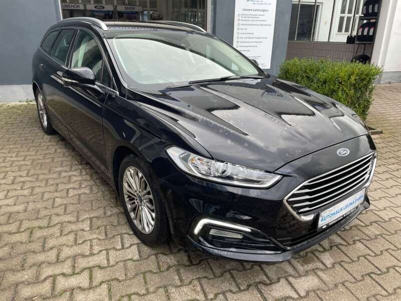 Gebraucht Ford Mondeo Titanium 150 PS (110 kW) 2020 Obsidianschwarz metallic Kombi