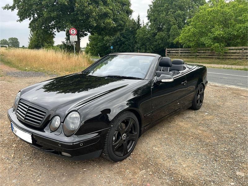 Schwarz Gebraucht 2000 Mercedes CLK320 Avantgarde Cabrio | 3.490 € (Superpreis) - Bild 1/4