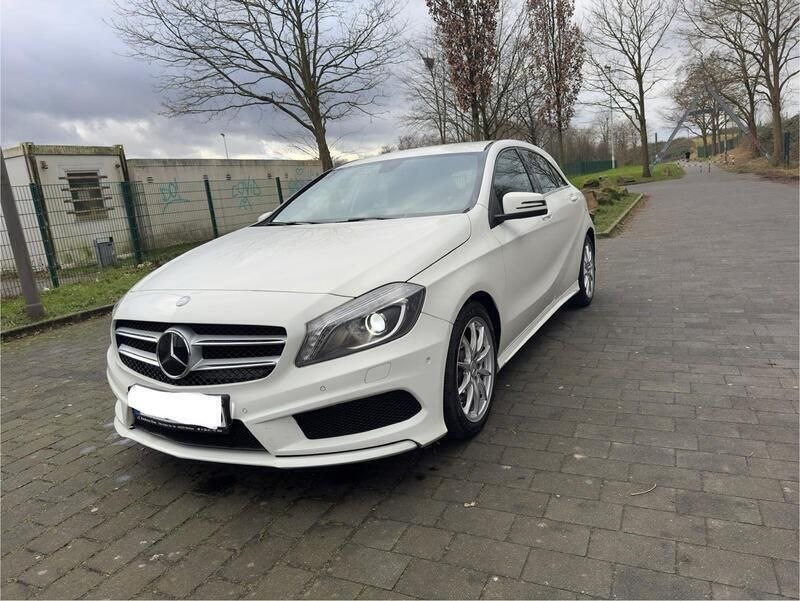 Weiß Gebraucht 2014 Mercedes A180 AMG Limousine | 12.990 € (Teuer) - Bild 1/4