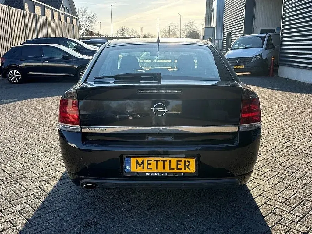 Gebraucht Opel Vectra GTS Sport 122 PS (89 kW) 2006 Schwarz Limousine