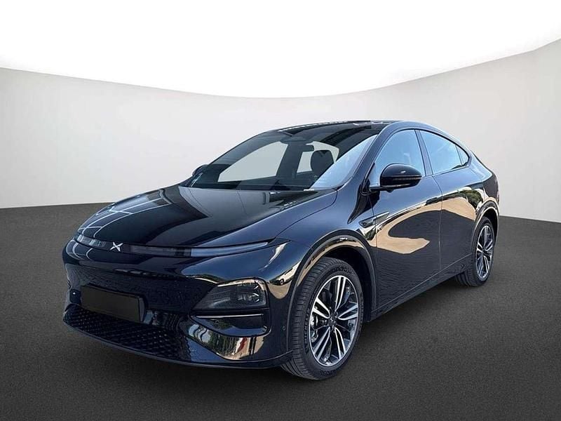 Midnight black Gebraucht 2025 XPENG G6 SUV | 41.980 € (Teuer) - Bild 1/4