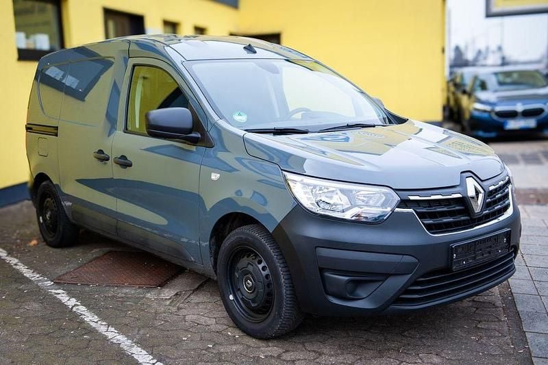 Używany Renault Express 95 KM (69 kW) 2022 Szary Minivan