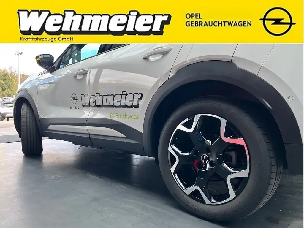 Gebraucht Opel Mokka-e 100 kW (136 PS) 2023 Jadeweiss SUV