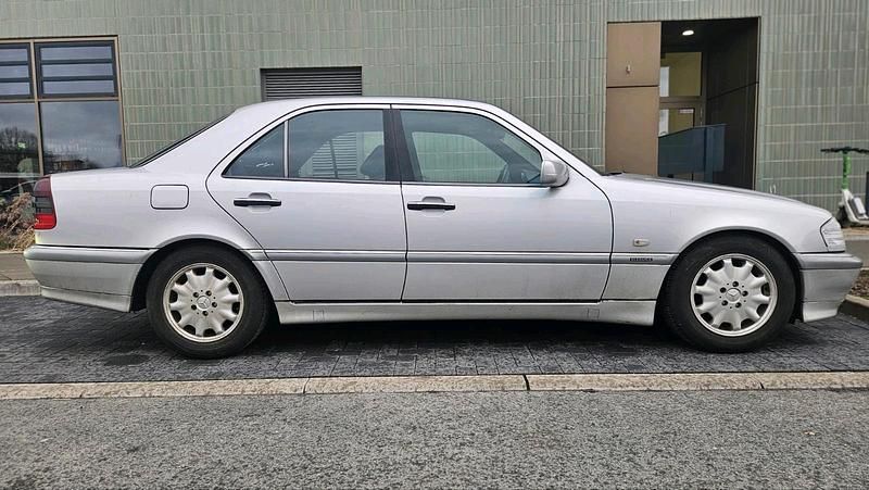 Gebraucht Mercedes C280 197 PS (144 kW) 1997 Limousine