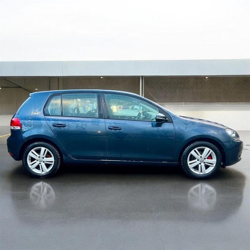 Blau Gebraucht 2010 VW Golf VI Limousine | 4.000 € (Superpreis) - Bild 1/4