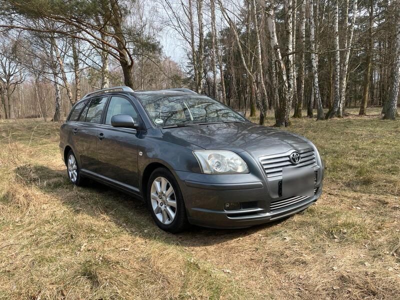 Grau Gebraucht 2007 Toyota Avensis T2 Kombi | 4.800 € (Teuer) - Bild 1/4